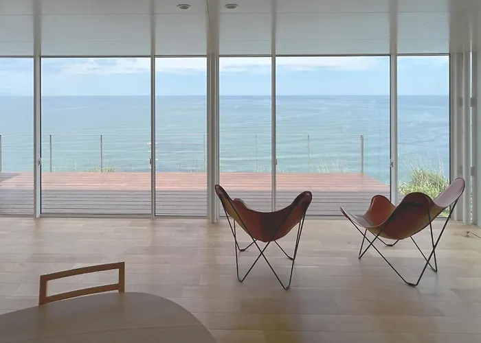 Cliff House Morai