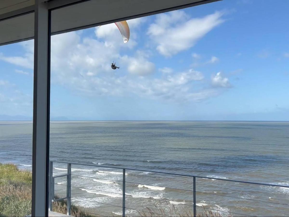 Cliff House Morai Ishikari